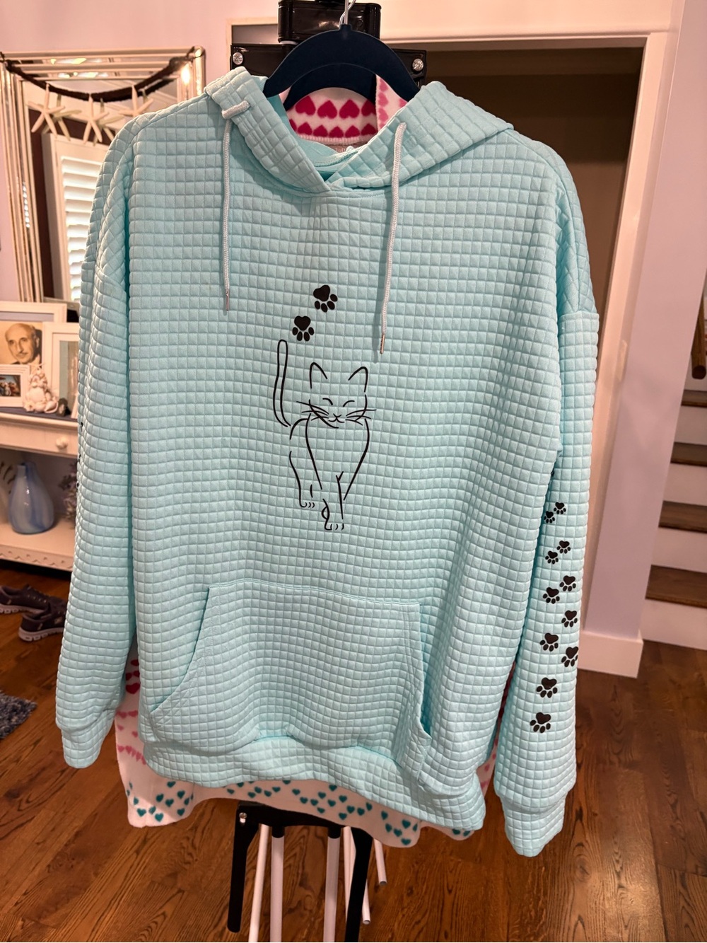 Women’s Cat Paw Quilted Hoodie - Light Aqua